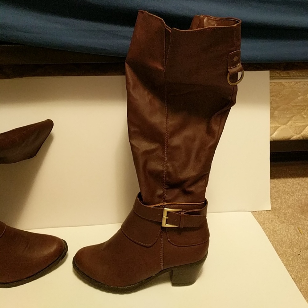 Brown boots